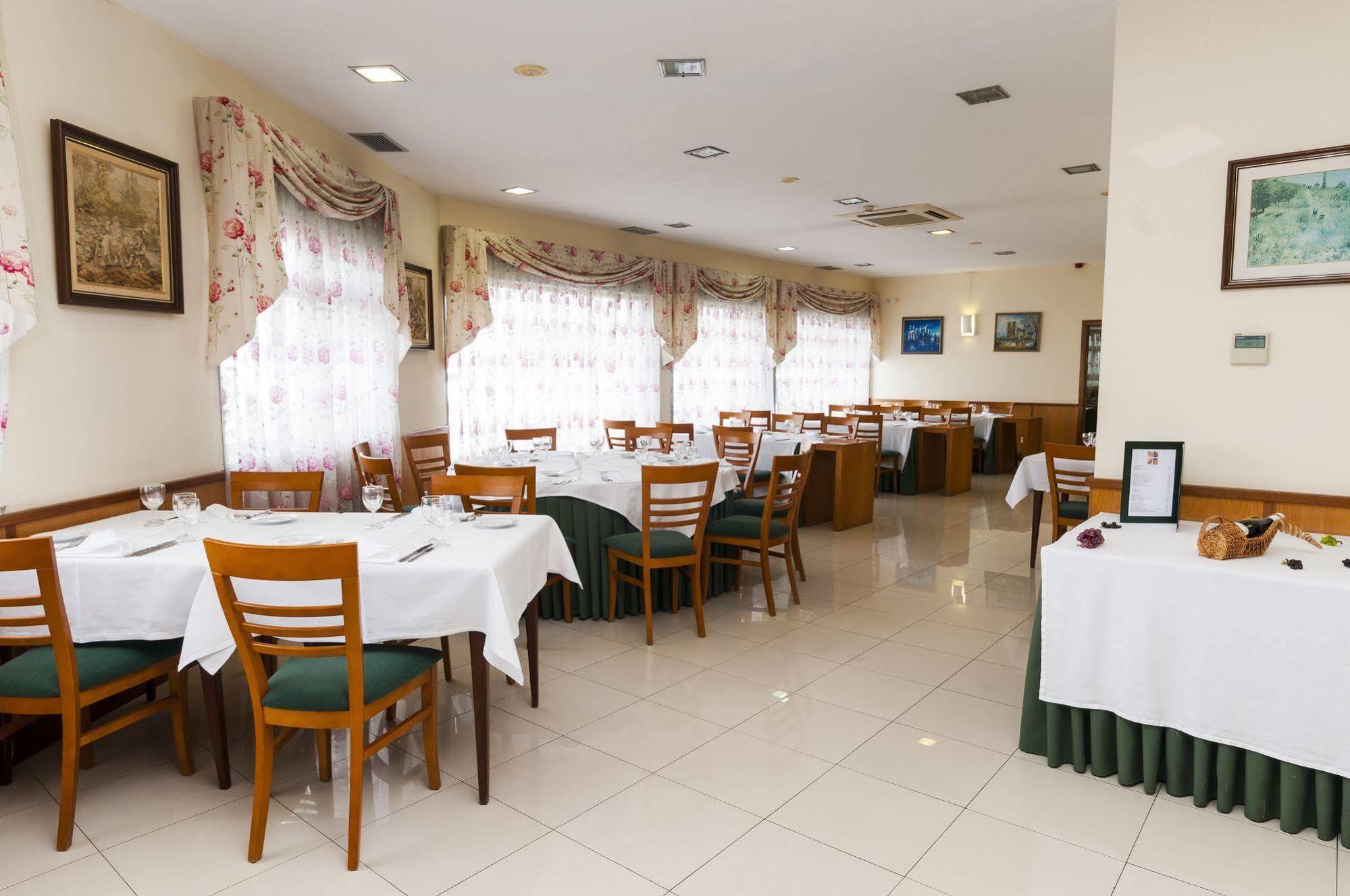 Agua Hotels Nelas Parq Bagian luar foto
