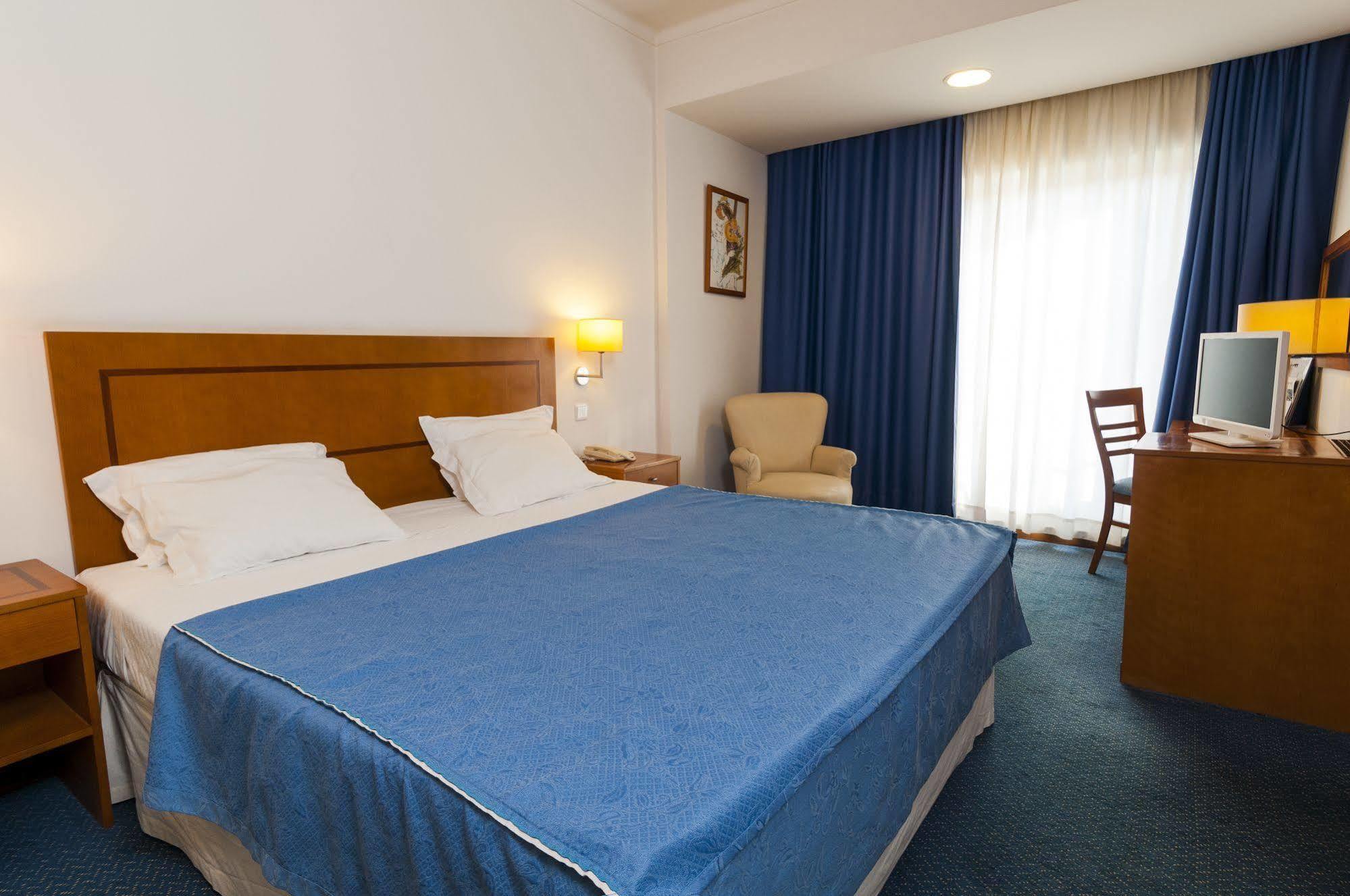Agua Hotels Nelas Parq Bagian luar foto